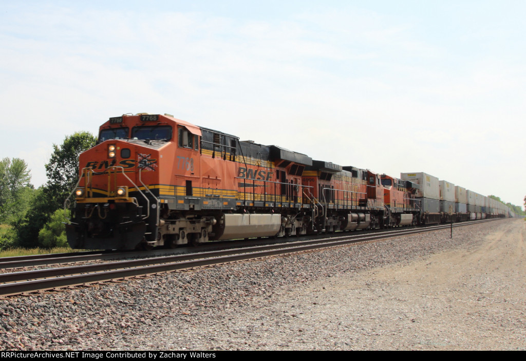 BNSF 7768 4696 5937